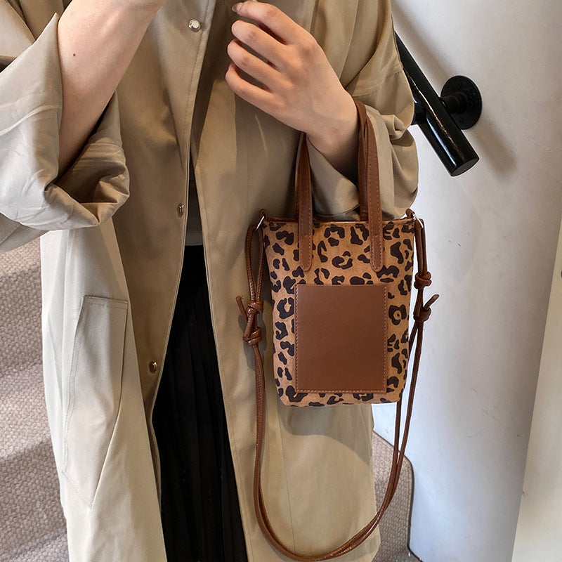 Women's Purses & Bags
